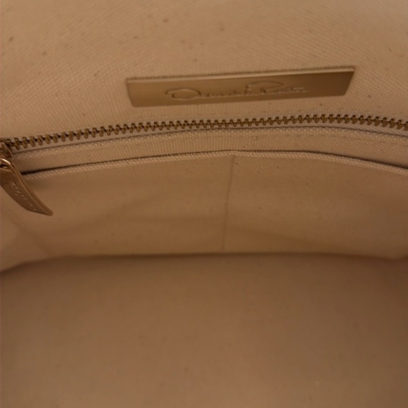 Oscar de la Renta Floral Canvas Tote Bag - Picture 4 of 8